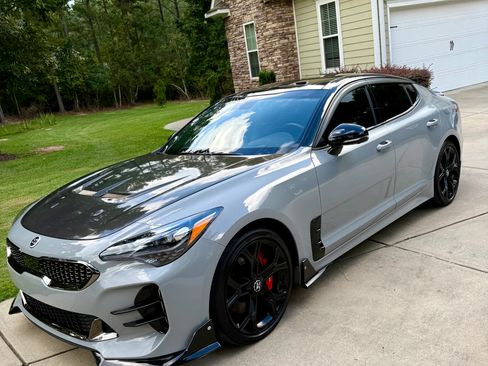 Used 2020 Kia Stinger GT2 image 6