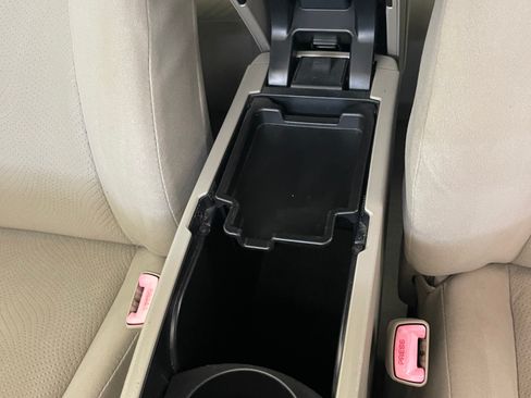 Used 2011 Toyota Prius Three w/ Navigation Pkg FWD image 23