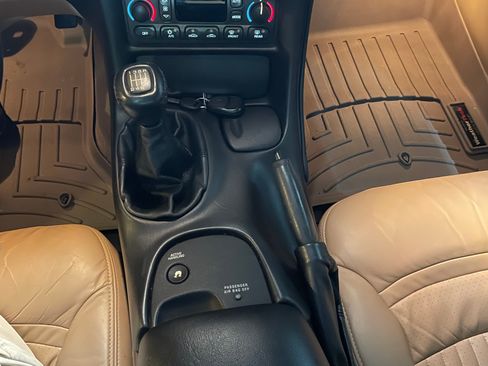 Used 2001 Chevrolet Corvette Convertible 2D w/ Preferred Equipment Group1 image 11