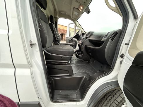 Used 2018 RAM ProMaster 2500 image 19