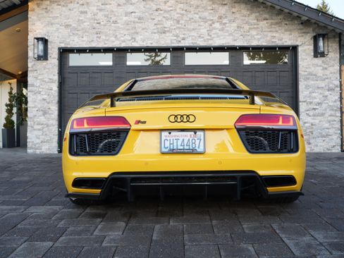 Used 2017 Audi R8 V10 plus image 4