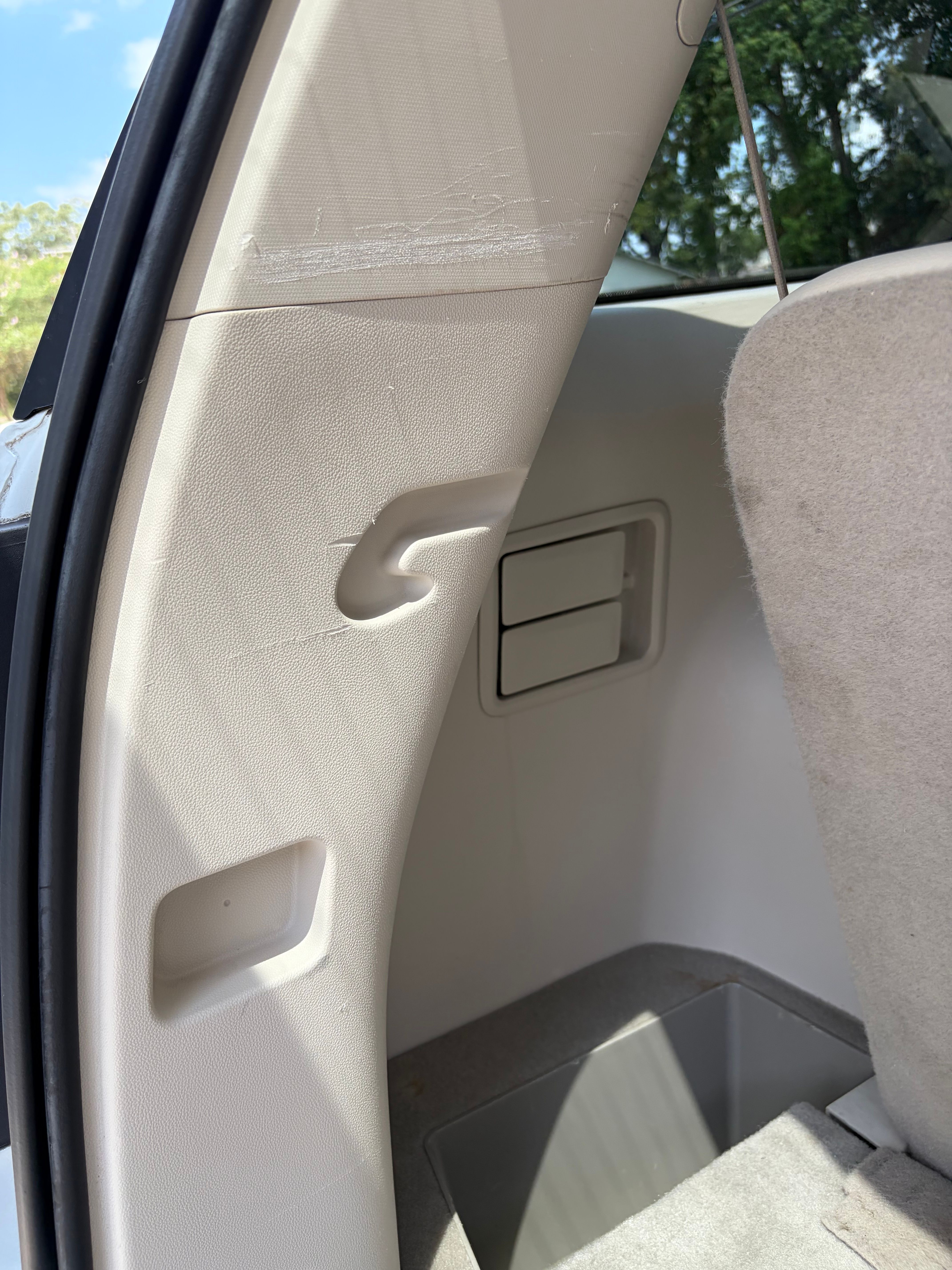 Used 2022 GMC Acadia Denali w/ Denali Ultimate Package FWD image 27