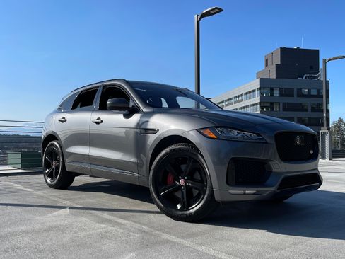 Used 2019 Jaguar F-PACE S AWD/4WD image 1