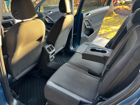 Used 2019 Volkswagen Tiguan S w/ Driver Assistance Package image 16