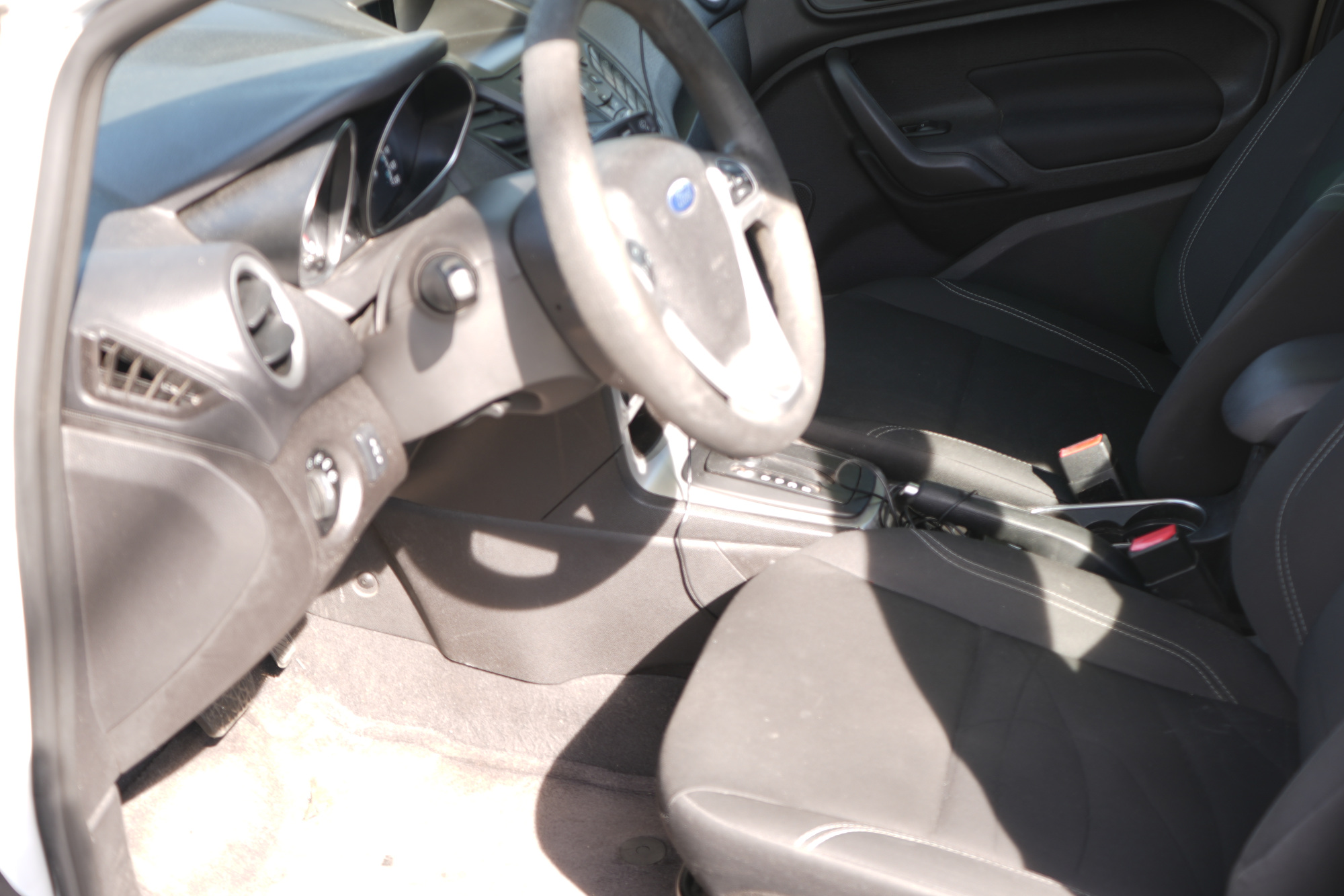 Used 2017 Ford Fiesta SE FWD image 9