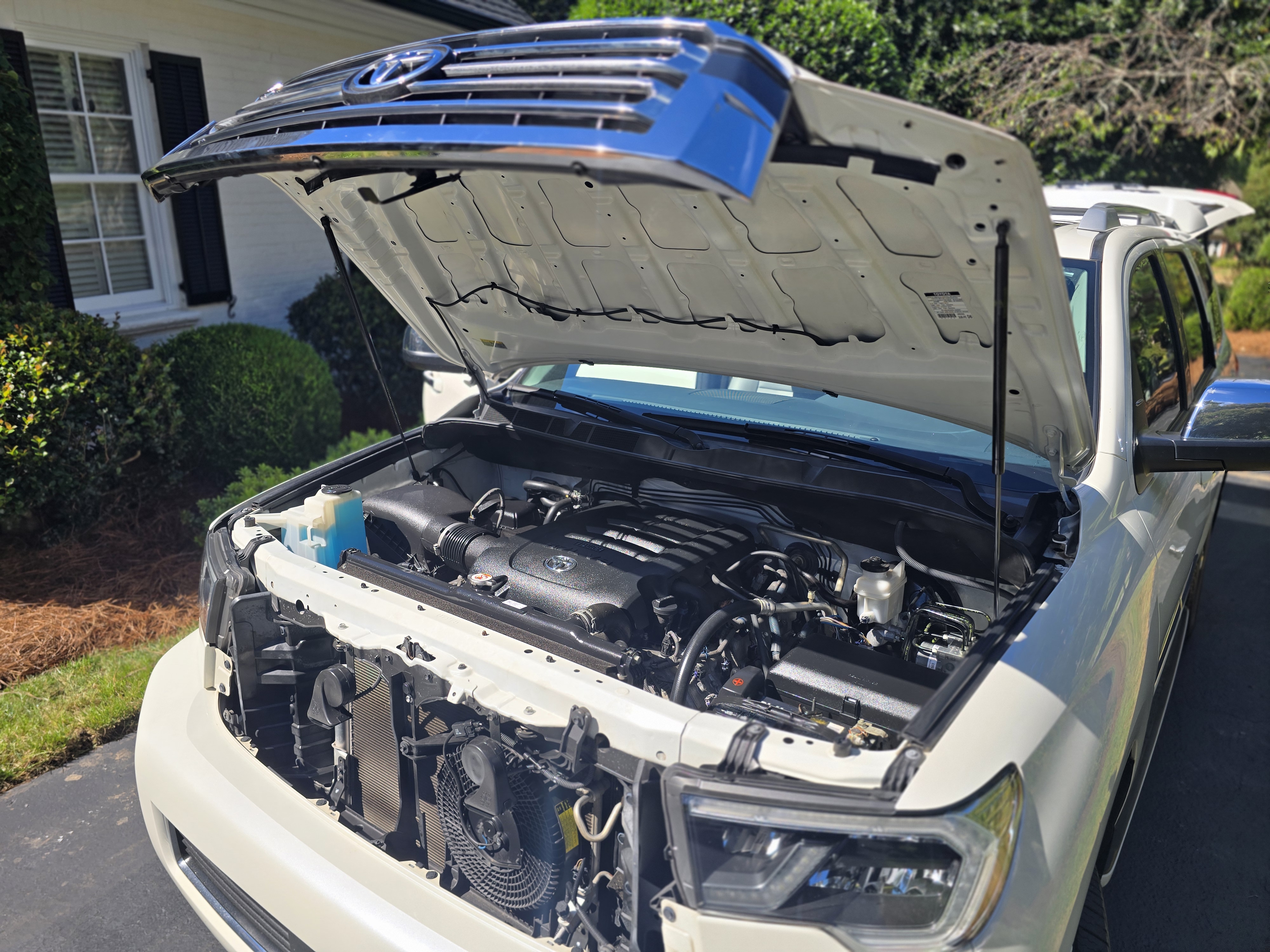 Used 2021 Toyota Sequoia Platinum AWD/4WD image 18
