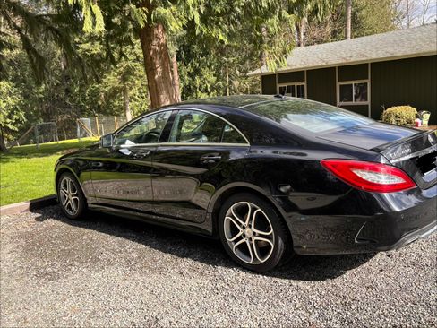 Used 2015 Mercedes-Benz CLS 400 4MATIC image 2