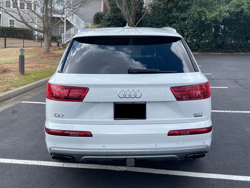 Used 2017 Audi Q7 3.0T Premium Plus w/ Premium Plus Package image 8