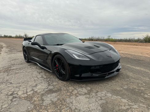 Used 2015 Chevrolet Corvette Stingray Coupe RWD image 16