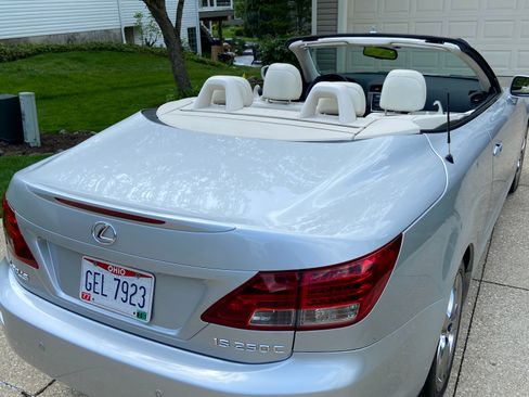 Used 2010 Lexus IS 250C RWD image 13