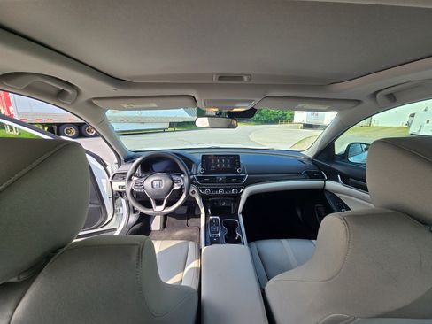 Used 2019 Honda Accord EX image 21