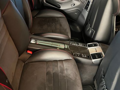 Used 2015 Porsche Panamera GTS image 17