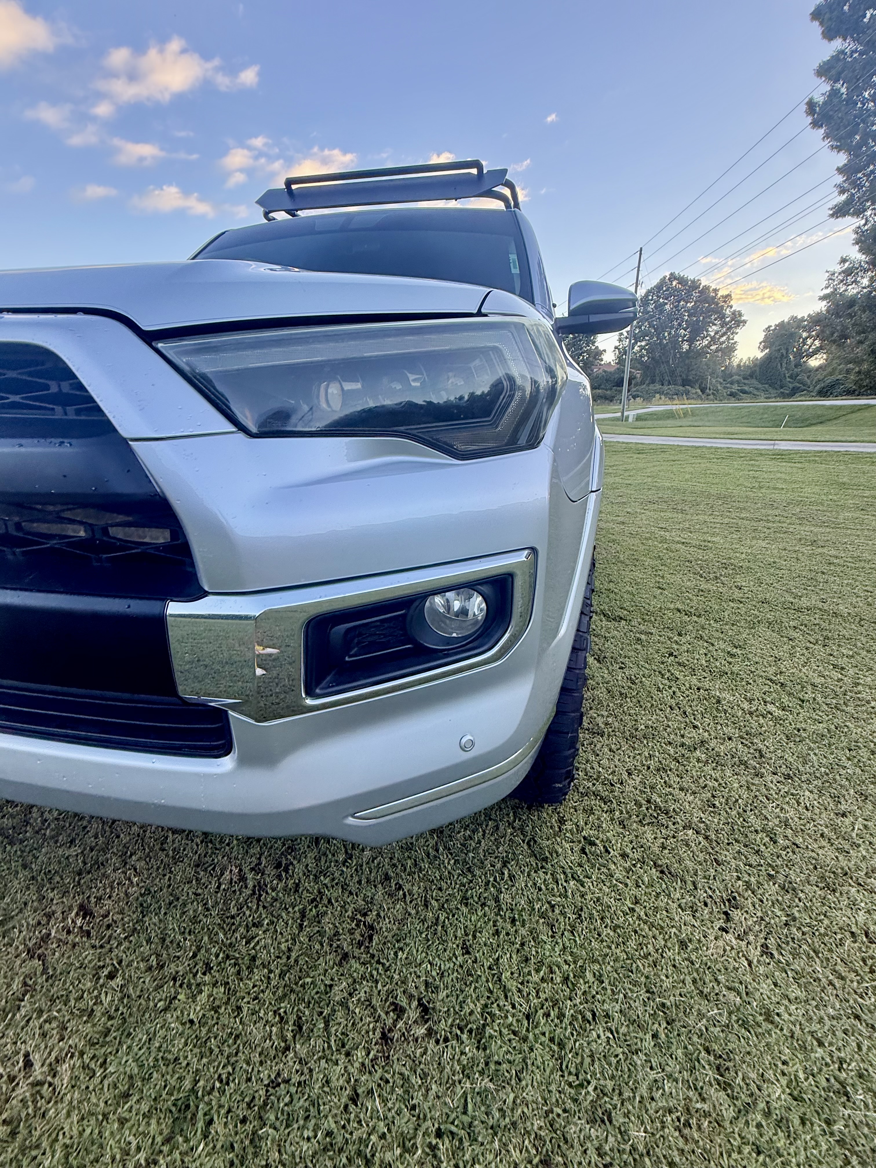 Used 2014 Toyota 4Runner Limited AWD/4WD image 8