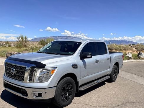 Used 2017 Nissan Titan SV AWD/4WD image 1