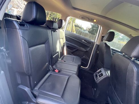 Used 2018 Volkswagen Atlas SEL image 8