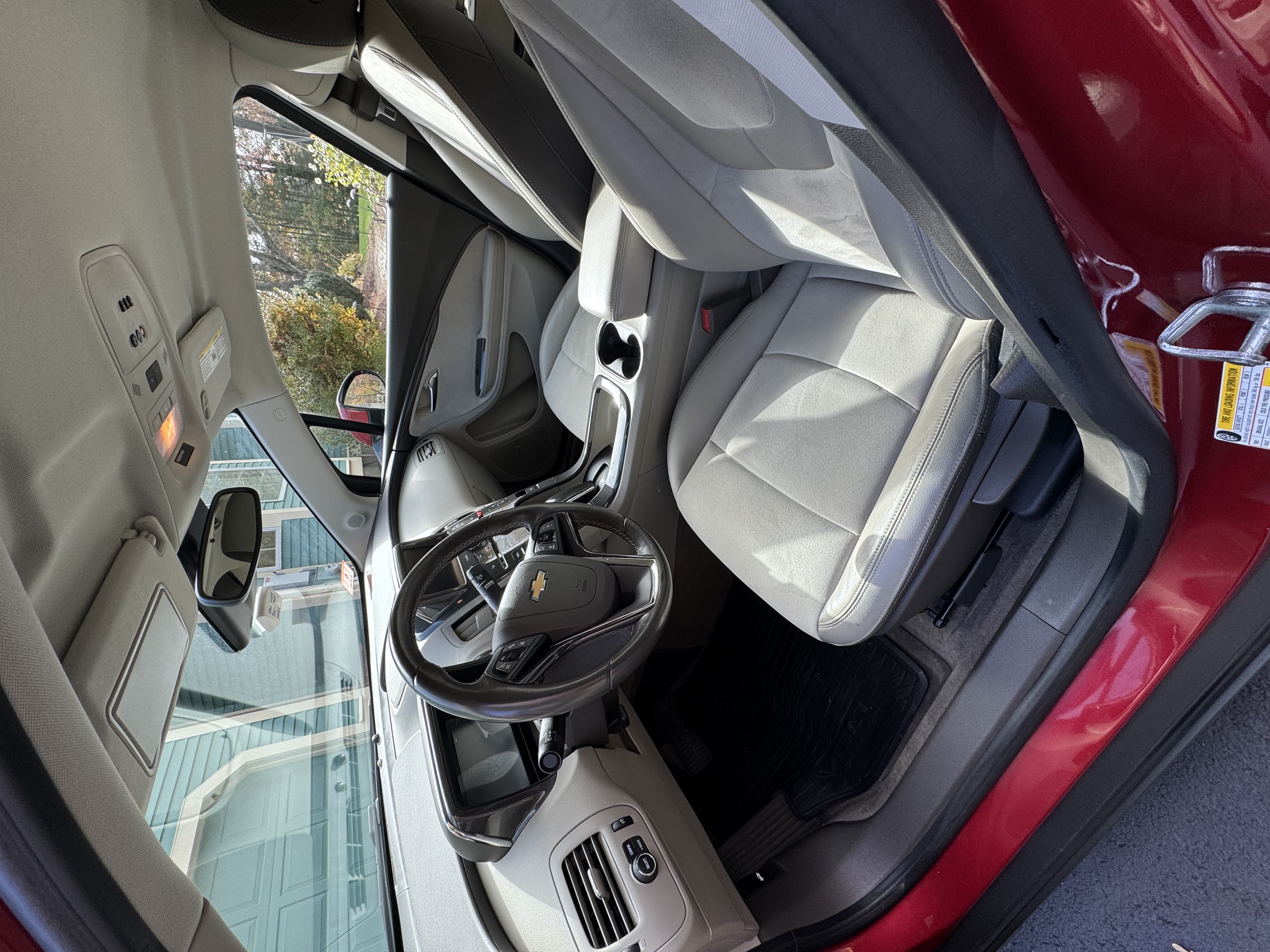 Used 2013 Chevrolet Volt Premium w/ Premium Trim Package FWD image 10