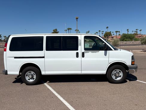 Used 2012 Chevrolet Express 3500 LT w/ LT Preferred Equipment Group image 5