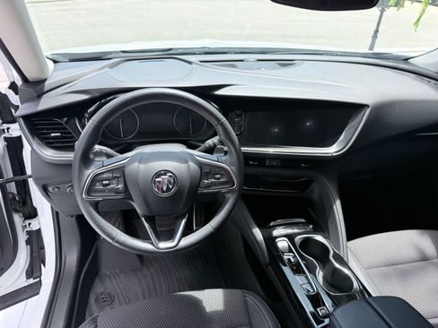 Used 2022 Buick Envision Preferred FWD image 12
