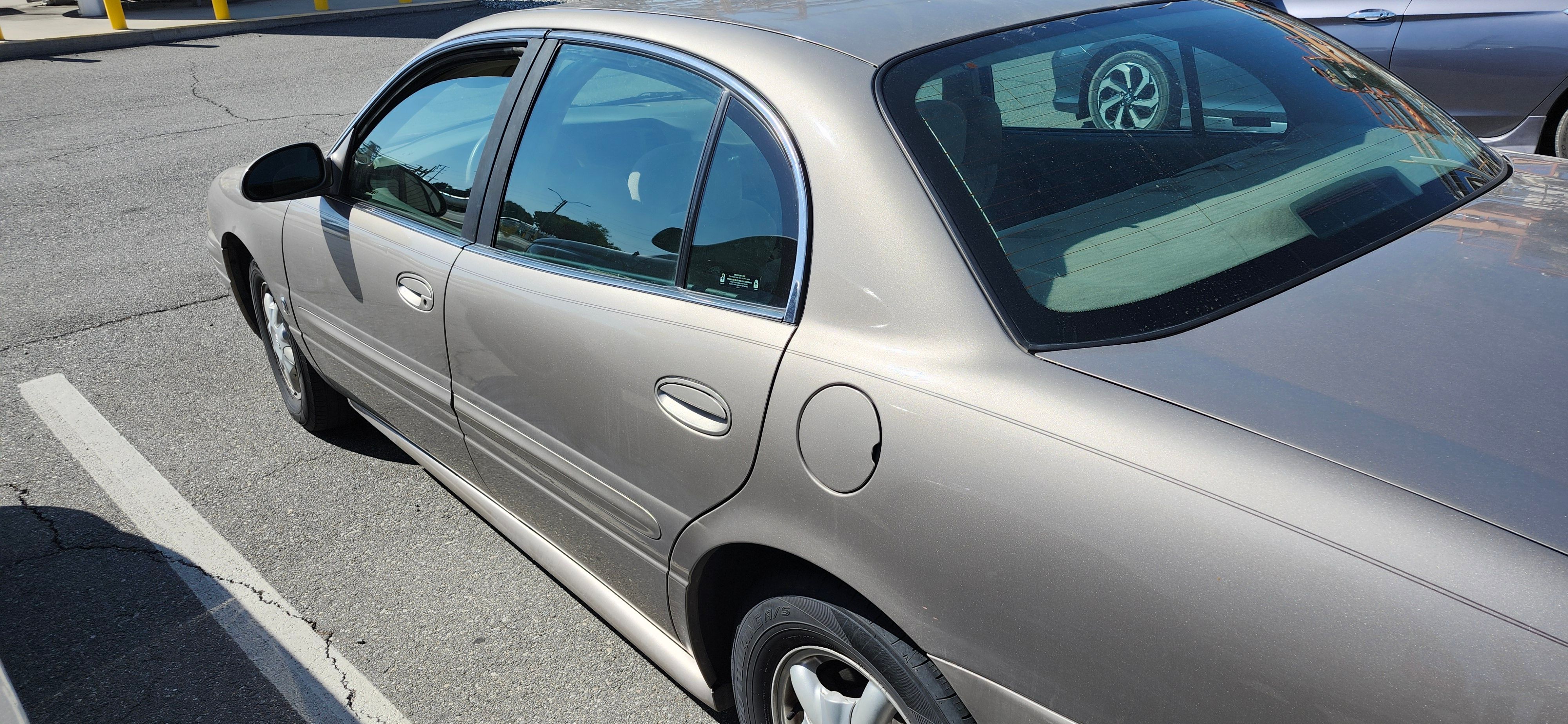 Used 2001 Buick Le Sabre Custom w/ Luxury Pkg FWD image 22