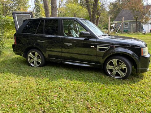 Used 2011 Land Rover Range Rover Sport HSE image 8