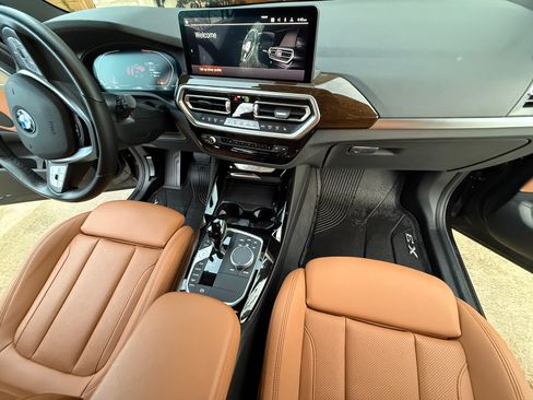 Used 2024 BMW X3 xDrive30i w/ Premium Package w/ZPA image 12