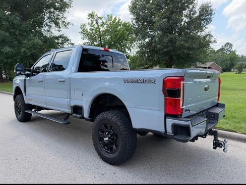 Used 2024 Ford F250 Lariat w/ Tremor Off-Road Package AWD/4WD image 5
