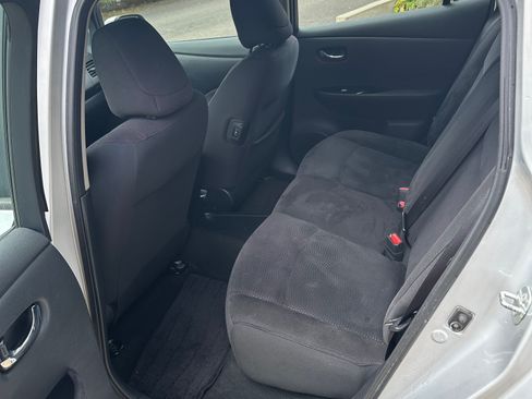 Used 2013 Nissan Leaf SV w/ LED & Quick Charge Pkg FWD image 23