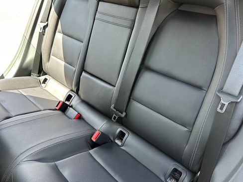 Used 2016 Mercedes-Benz CLA 250 image 6