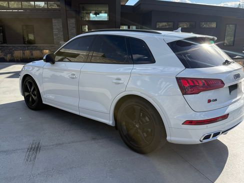 Used 2020 Audi SQ5 Premium Plus w/ Premium Plus Package image 2