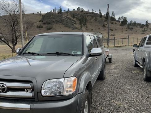 Used 2006 Toyota Tundra SR5 image 2