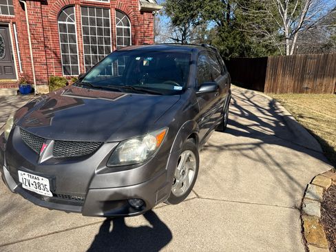 Used 2004 Pontiac Vibe w/ Power Group Value Package image 4