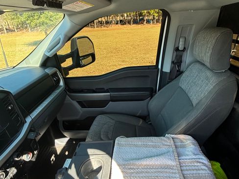 Used 2023 Ford F450 XLT w/ XLT Value Package image 10