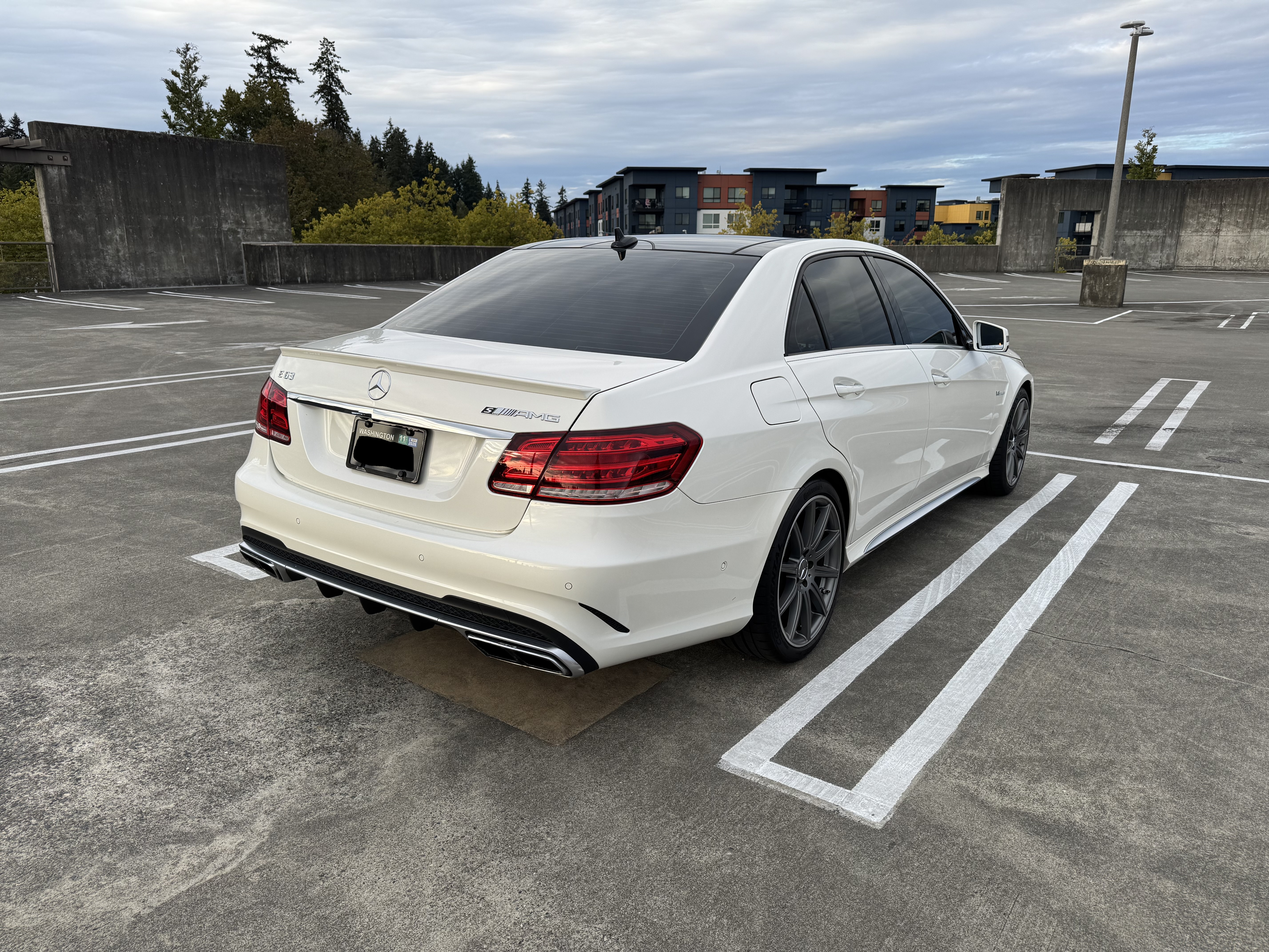 Used 2014 Mercedes-Benz E 63 AMG S-Model image 9