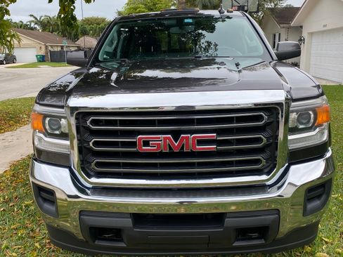 Used 2016 GMC Sierra 2500 SLE w/ SLE Convenience Package image 2