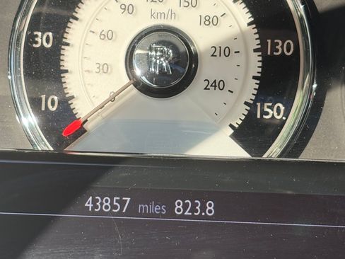 Used 2015 Rolls-Royce Wraith image 9