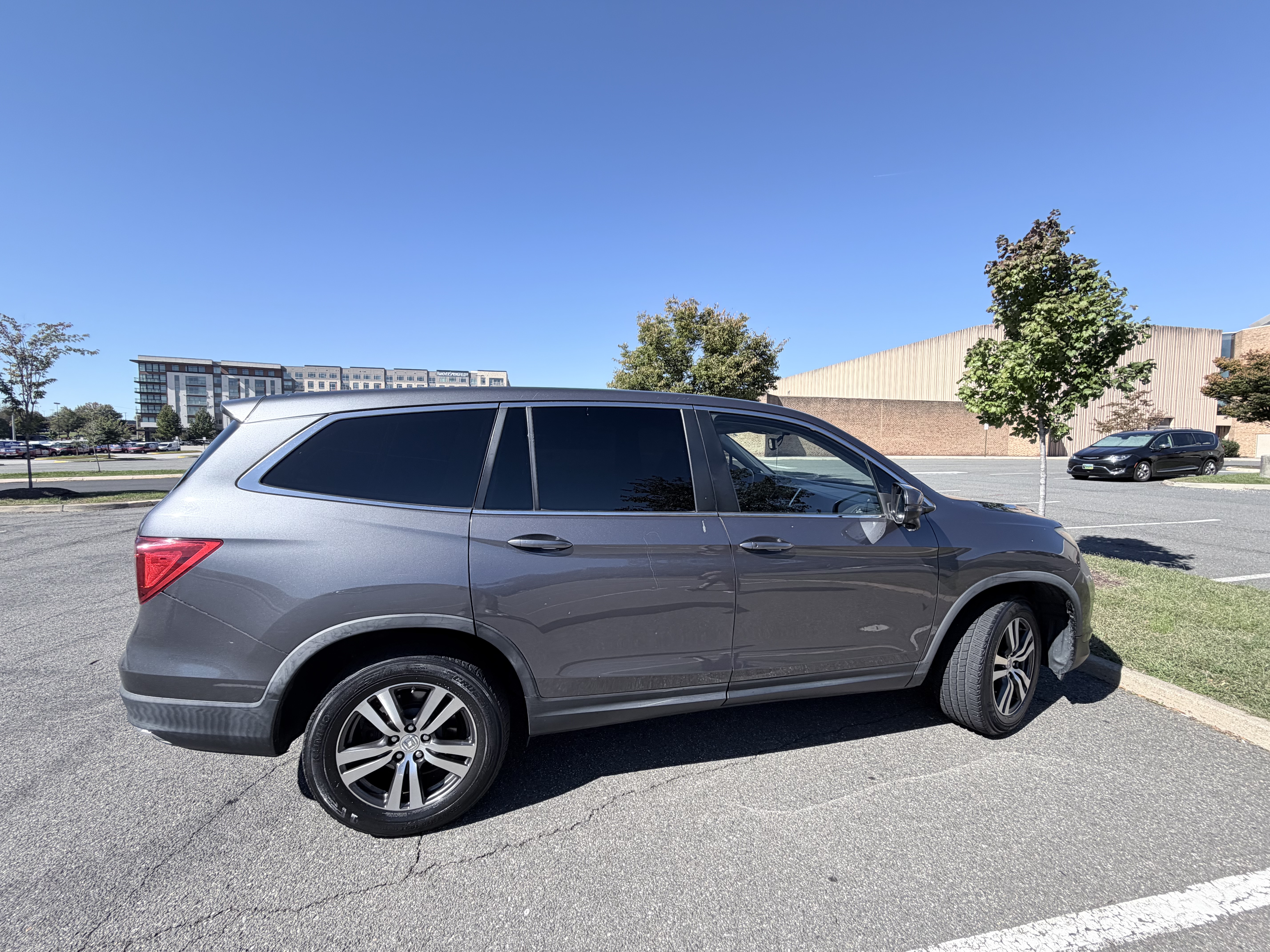 Used 2016 Honda Pilot EX-L image 10