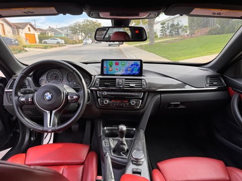 Used 2015 BMW M4 Convertible image 16