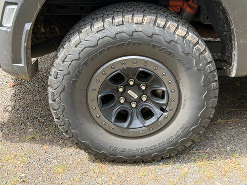 Used 2022 Ford F150 Raptor w/ Equipment Group 801A High AWD/4WD image 4