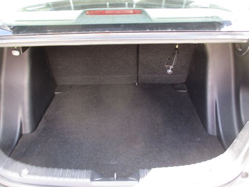 Used 2017 Toyota Yaris iA image 12