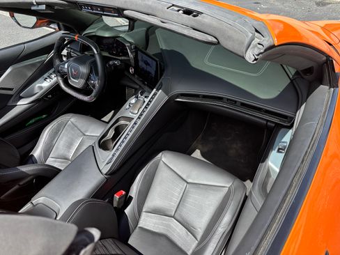 Used 2022 Chevrolet Corvette Stingray Premium Conv w/ Z51 Performance Package image 30