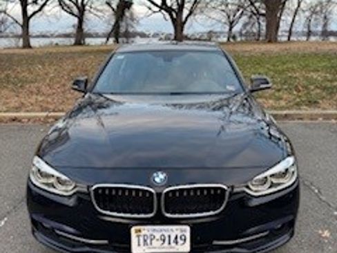 Used 2018 BMW 330i xDrive Sedan image 1