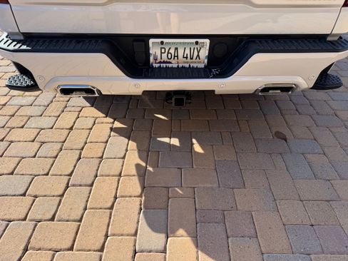 Used 2024 Chevrolet Silverado 1500 High Country w/ Technology Package image 19