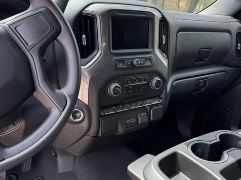 Used 2024 Chevrolet Silverado 1500 Custom Trail Boss w/ Turbomax Blackout Package image 10