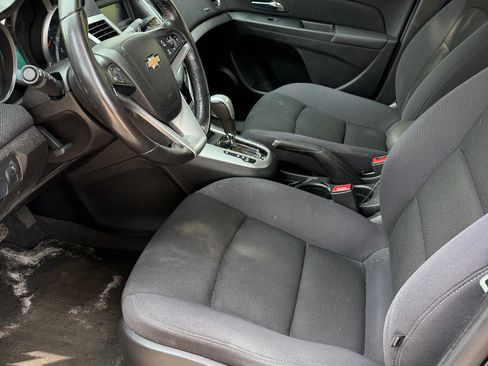 Used 2014 Chevrolet Cruze LT FWD image 11