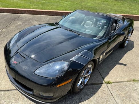 Used 2013 Chevrolet Corvette Grand Sport w/ 2LT Preferred Equipment Group RWD image 10