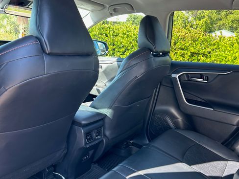 Used 2021 Toyota RAV4 Adventure image 11