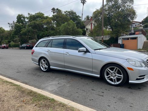 Used 2013 Mercedes-Benz E 350 4MATIC Wagon image 6