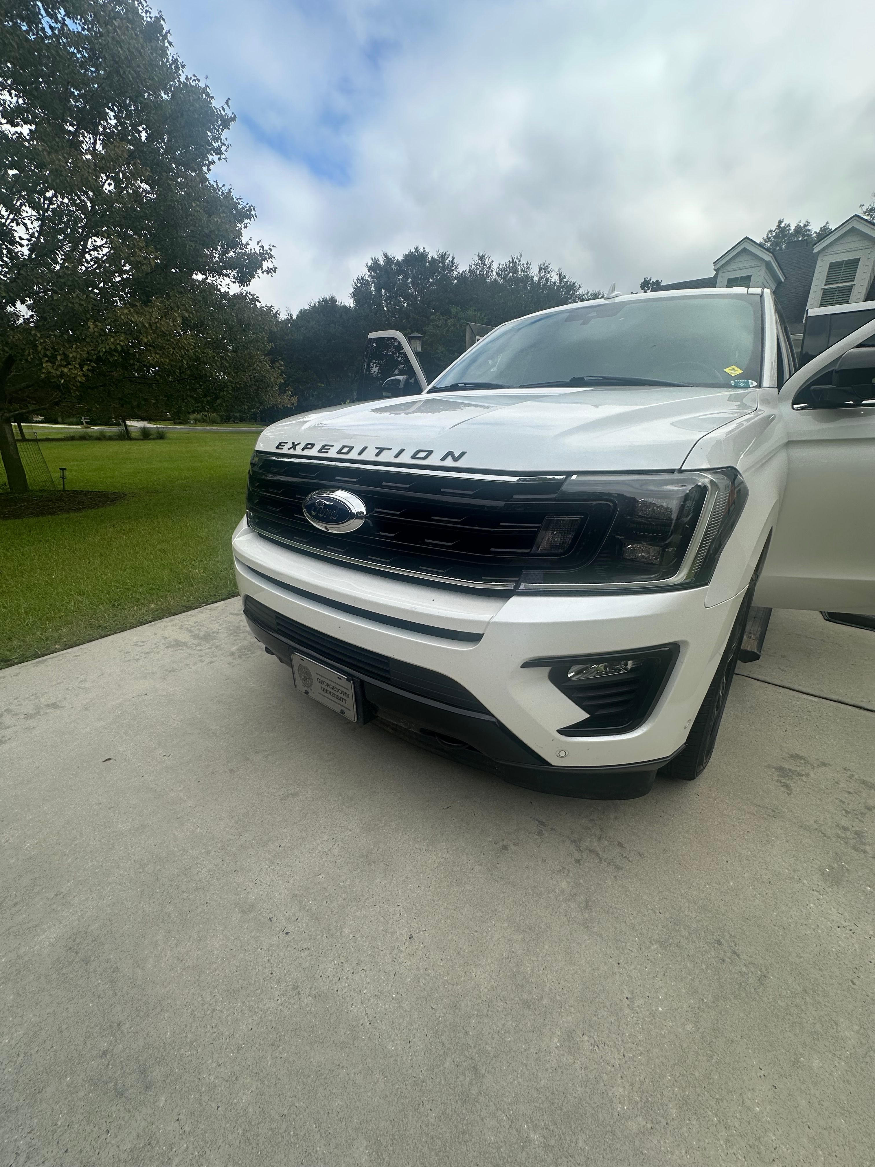 Used 2019 Ford Expedition Limited w/ Equipment Group 303A AWD/4WD image 5