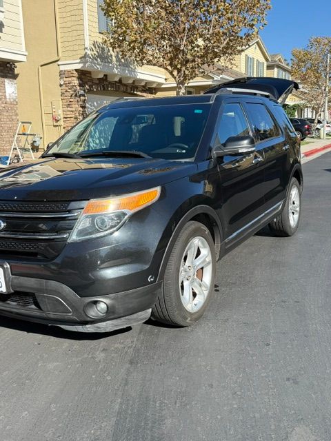 Used 2013 Ford Explorer Limited FWD image 2