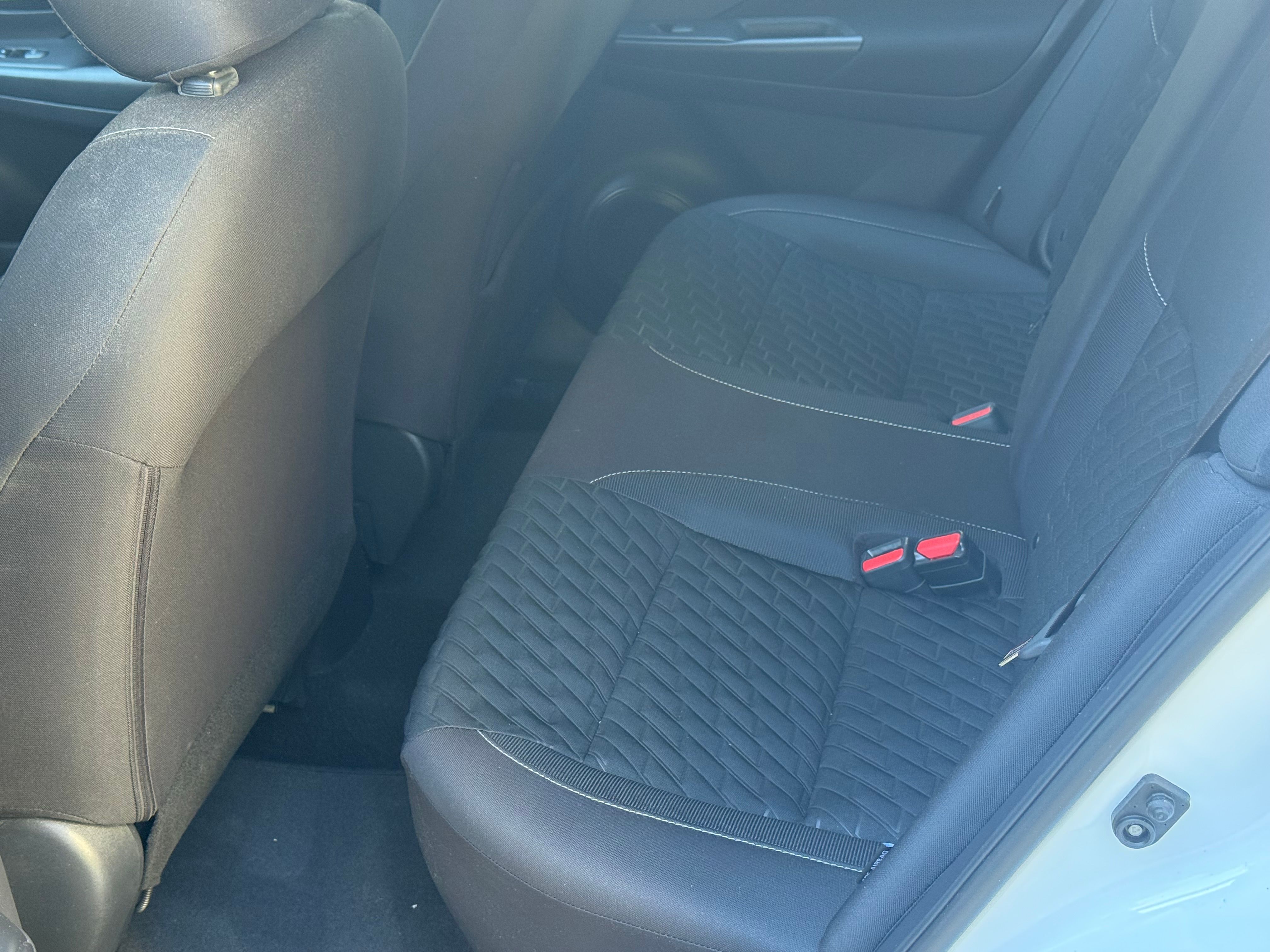 Used 2021 Nissan Kicks S FWD image 12